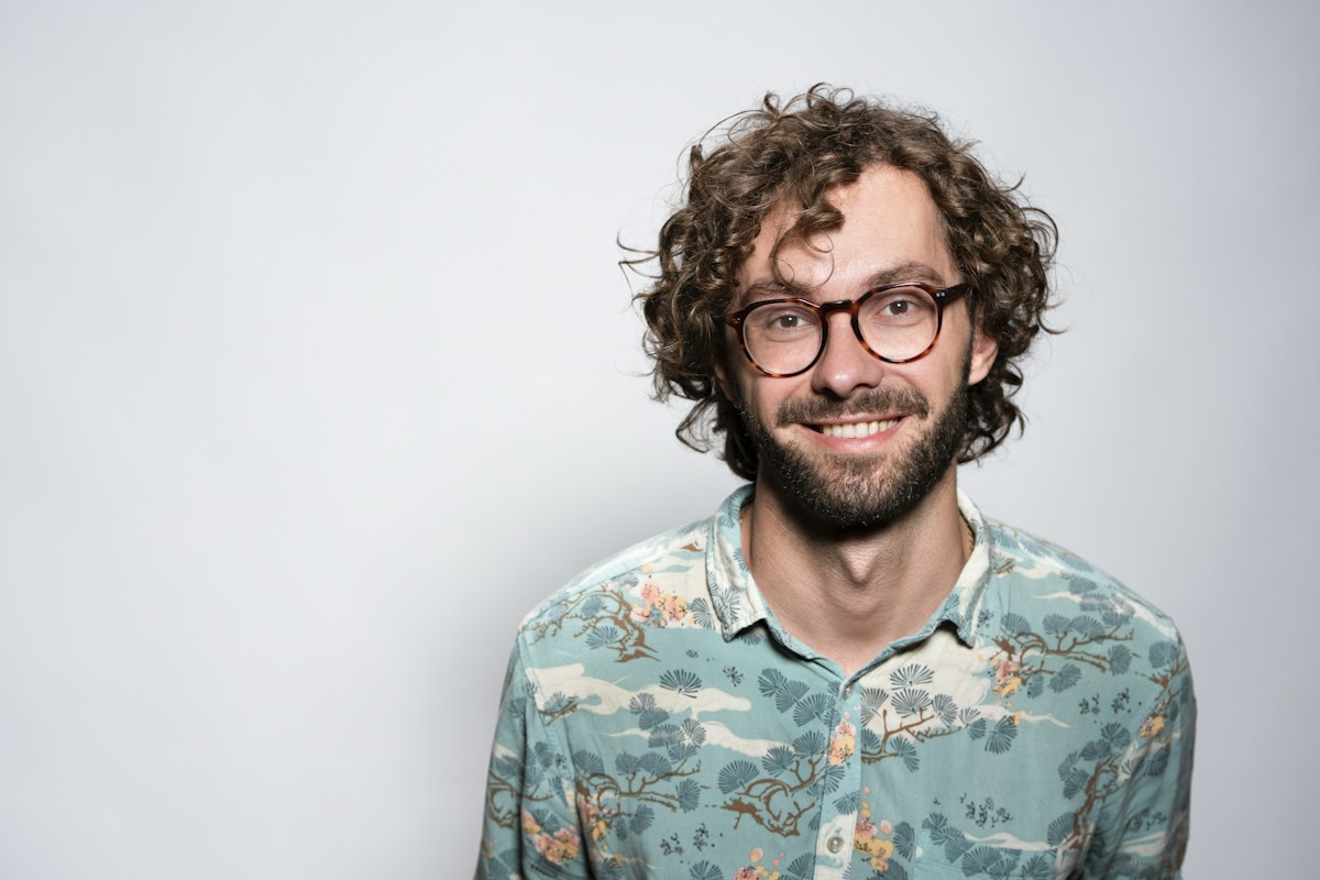 Buyer Personas: Researching Roles That Shape Deals